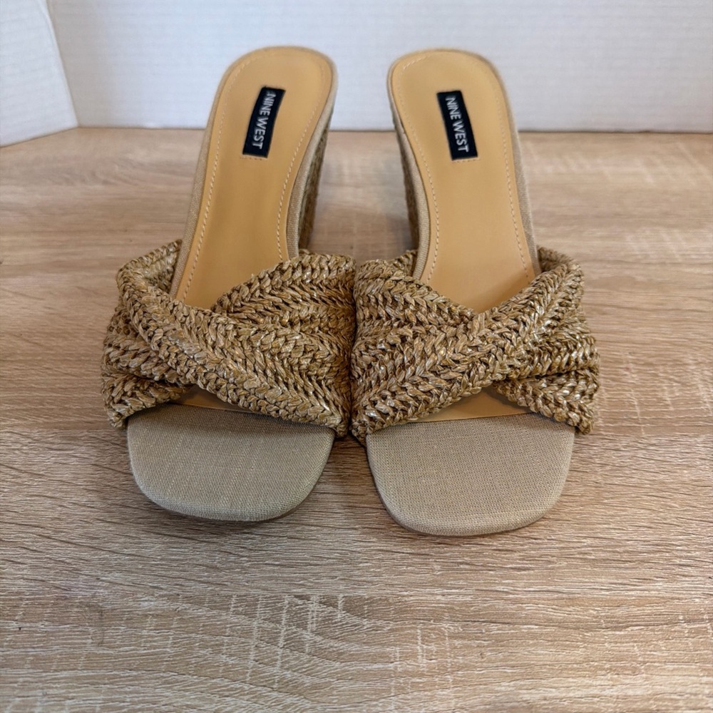 Nine West Nikhil Twist Wedge Sandals – Women’s Size 8